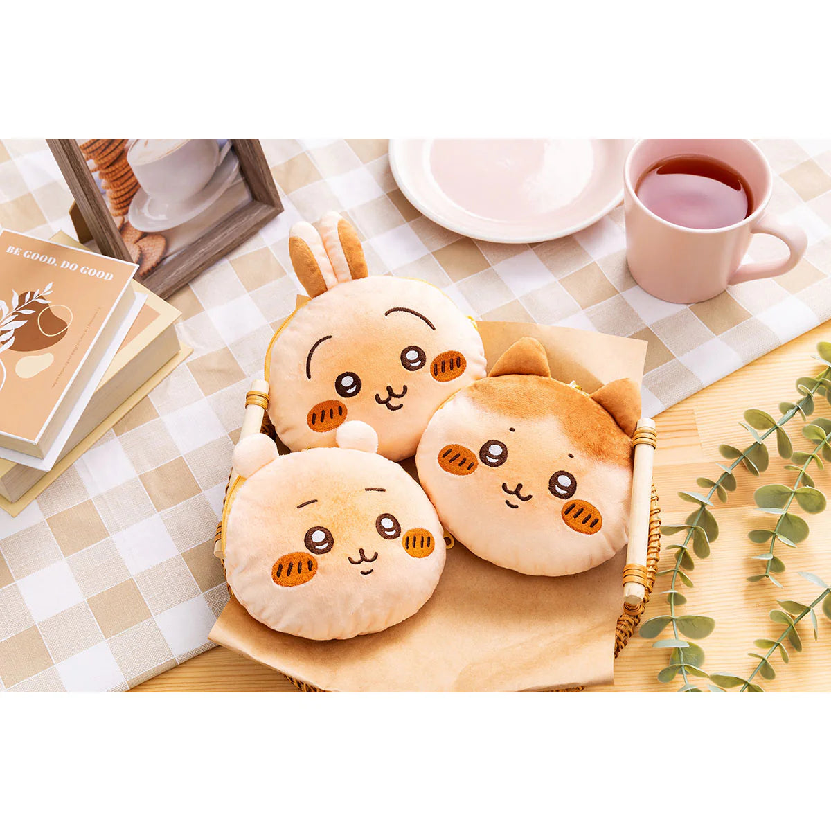 Chiikawa Usagi Bakery Bread-Like Face Pouch
