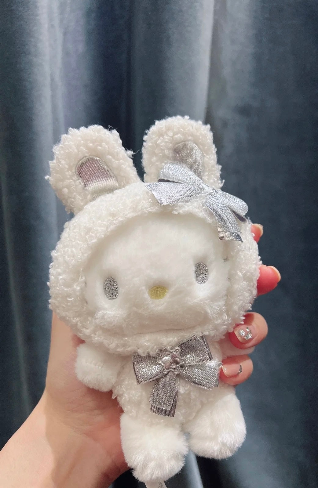 SANRIO|Fluffy Snow Rabbit keychain