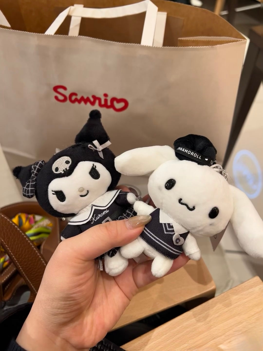 Sanrio Retro Black and White keychian 黑白系列