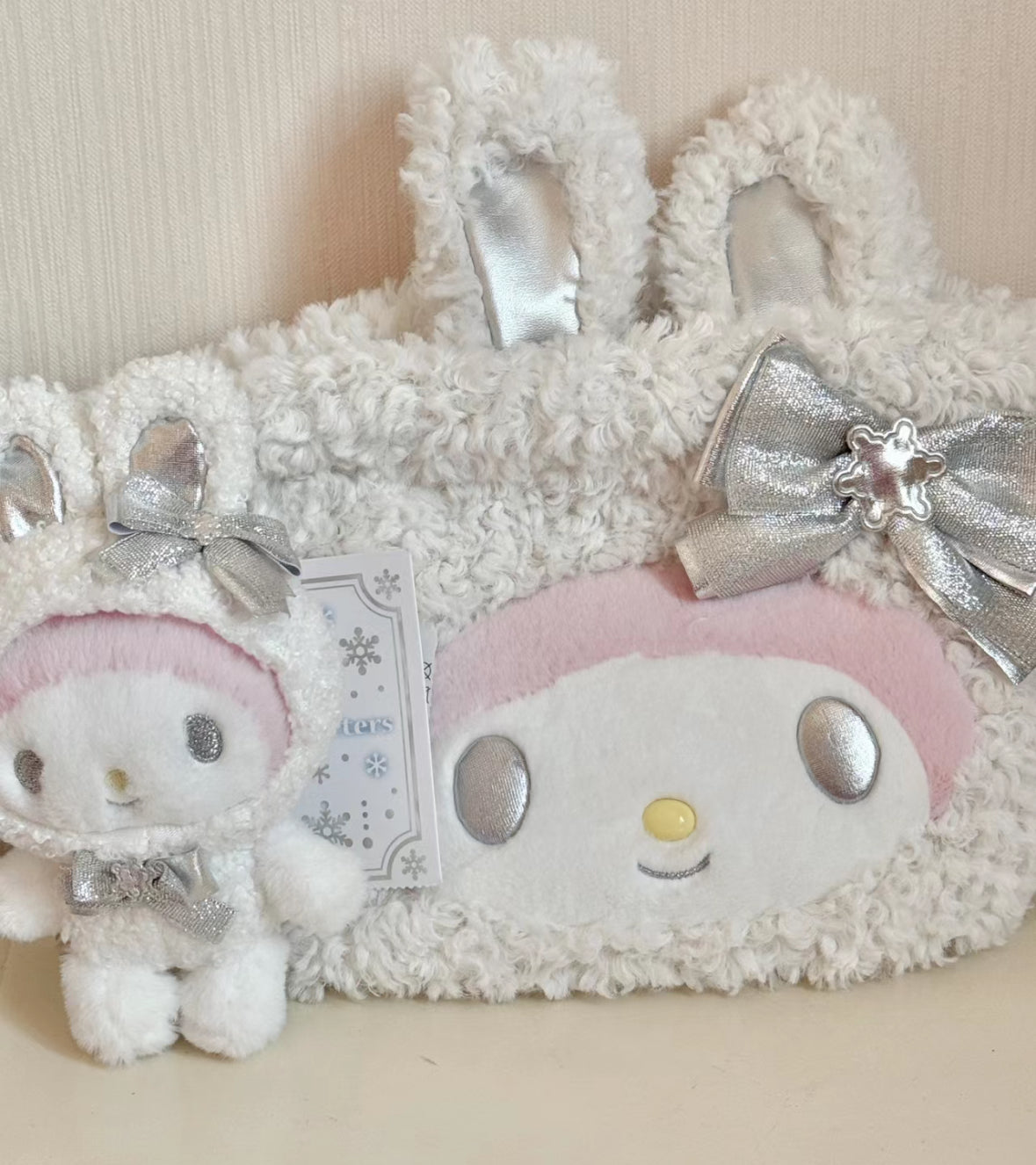 SANRIO|Fluffy Snow Rabbit My Melody keychain