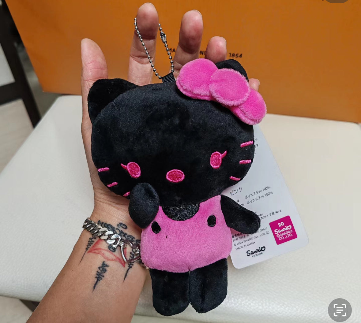 Sanrio|avail 50th Anniversary 50周年黑粉hello kitty🖤🖤