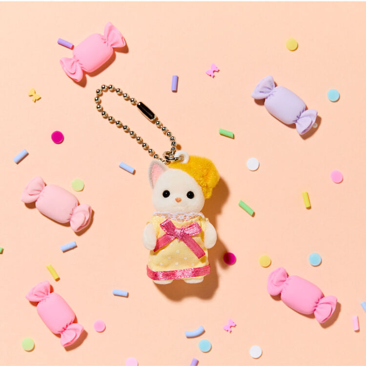 Sylvania Family｜Chihuahua key holder in a yellow dress