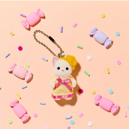 Sylvania Family｜Chihuahua key holder in a yellow dress