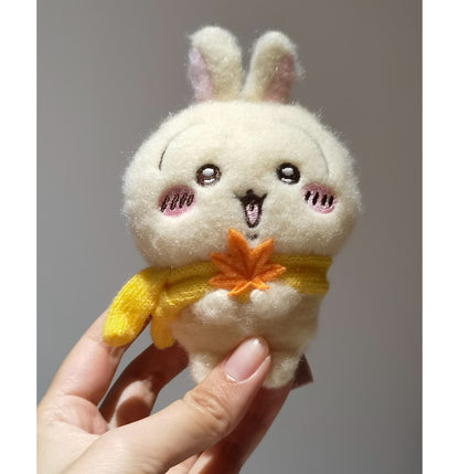 Chiikawa 🍁Usagi Maple Leaf Scarf Keychain