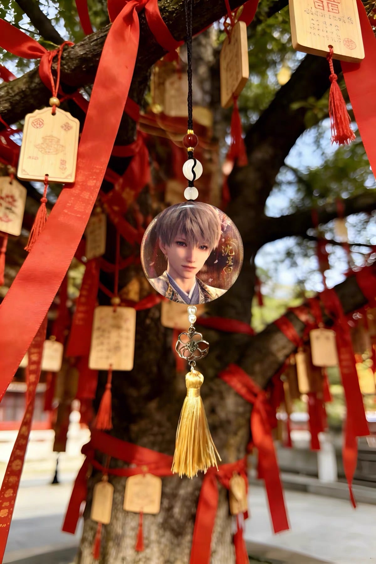 Love and Deepspace｜Wander in Wonder Badge with Tassel Xavier