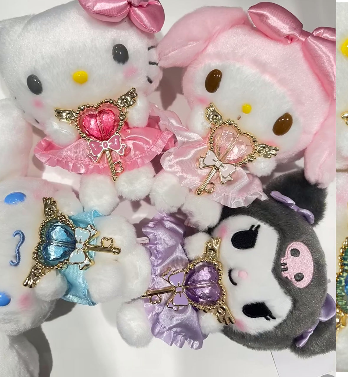 Sanrio Heart Magic Wand Charm keychain🪄藏心心挂件